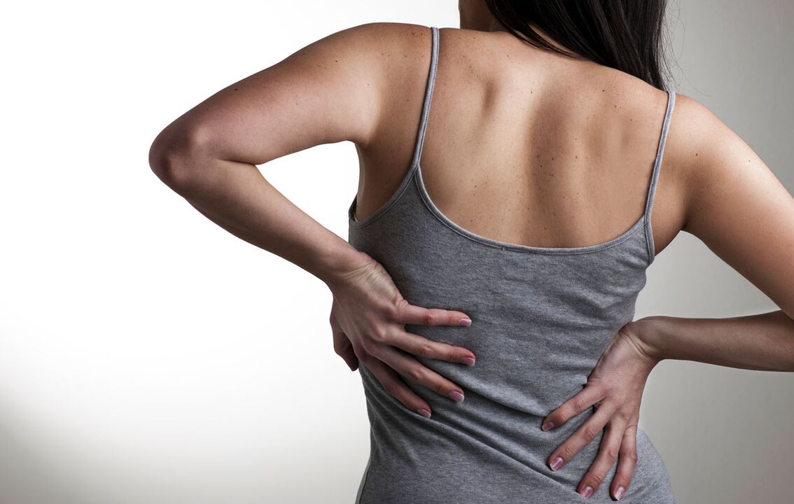 πόνος στην πλάτη με θωρακική οστεοχονδρωσία φωτογραφία 1
